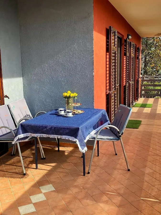 Apartment Apartmani Mia Zambratija