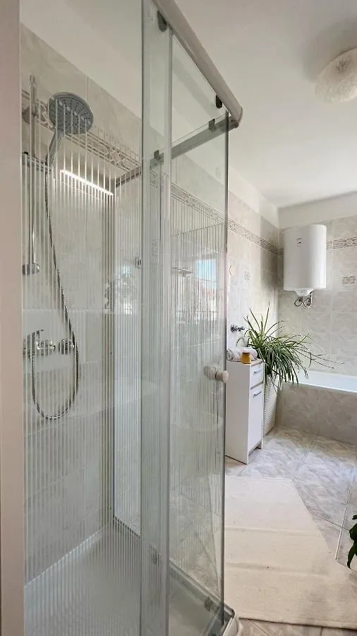 Apartmani Mia Zambratija  Zambratija (Istria)